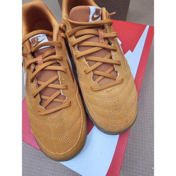 Nike Gato Monarch Gum HQ6020-800 Size 8 Shoes Futsal Indoors - Picture 4 of 9